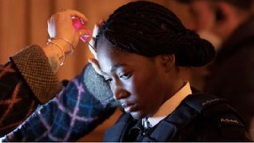 Hair and make-up junior skills